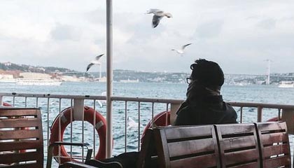 克罗地亚队在巴黎奥运会手球比赛中表现出色，赢得银牌，克罗地亚 队